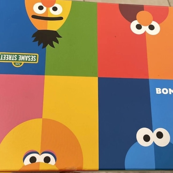 Bombas Unisex Sesame Street Limited Edition Crew Socks - Picture 7 of 7